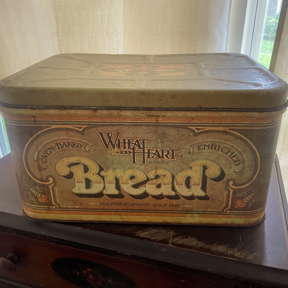 Vintage Breadbox Gilmore Girls